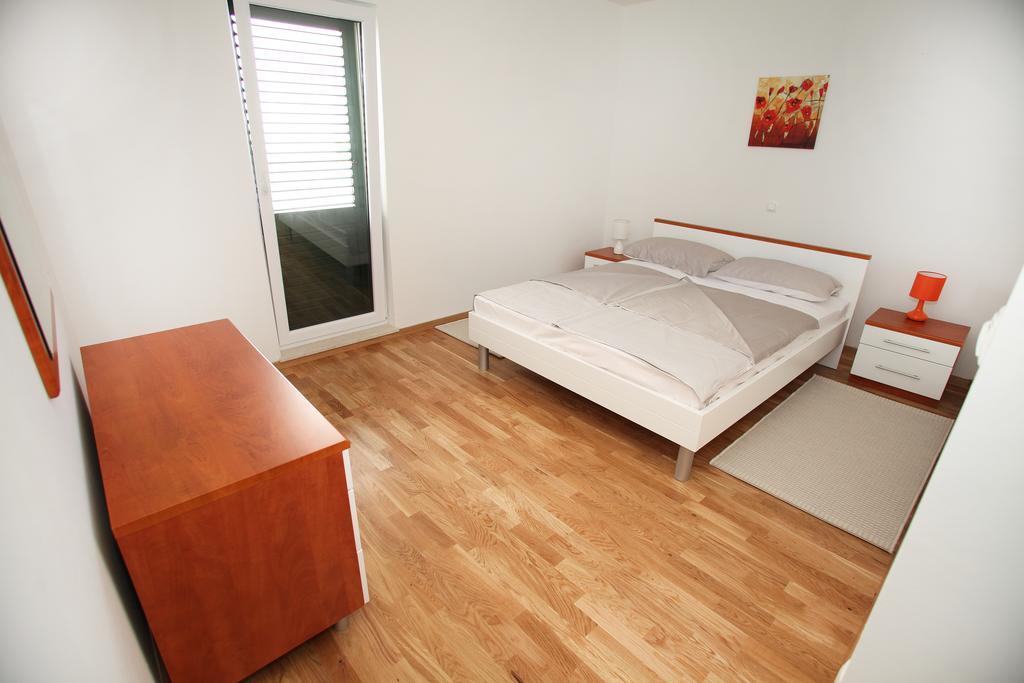 Apartments Delta Trogir Exterior photo