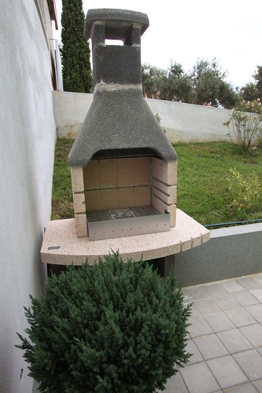 Apartments Delta Trogir Exterior photo