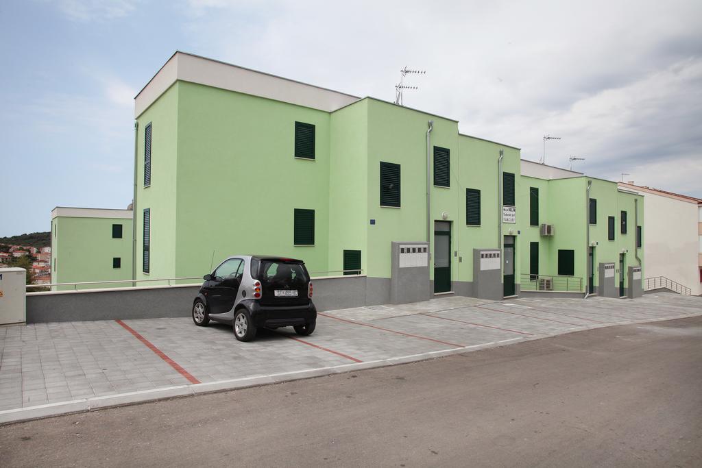 Apartments Delta Trogir Exterior photo