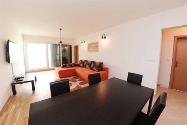 Apartments Delta Trogir Exterior photo