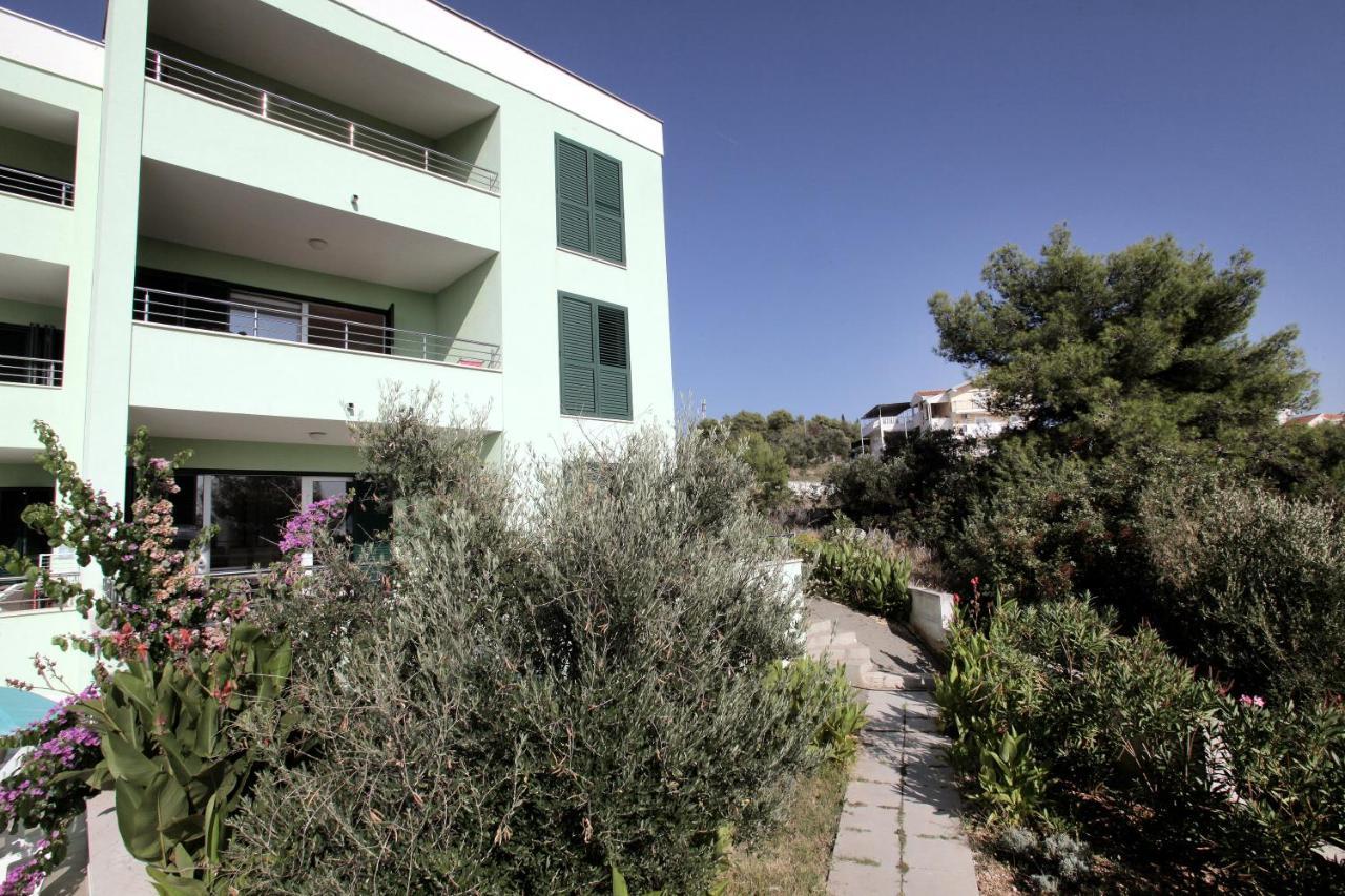 Apartments Delta Trogir Exterior photo